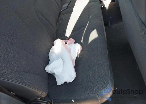 2001 Chevrolet Silverado 1500 from USA, damaged, VIN 2GCEC19V511297192